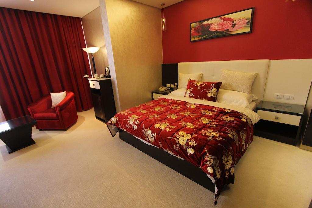 Elite Hotel & Spa Beirut Esterno foto
